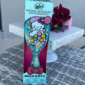 Hello Kitty Detangler Wet Hairbrush